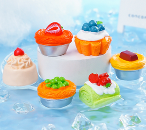 3D เค้กมัทฉะทรงเสน่ห์อาหารเรซินโรสตรอเบอรี่บลูเบอร์รี่ช็อคโกแลตทรงโดนัทดีไซน์แบบผสมสี - Product Image 3