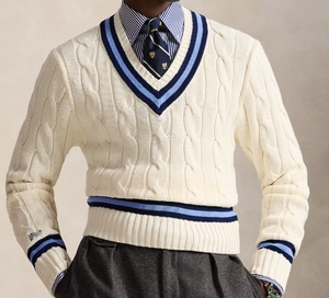 OEM y ODM logotipo personalizado Varsity Cricket Jacquard suéter de punto de algodón con cuello en V Cable Varsity uniforme suéter para el invierno - Product Image 3