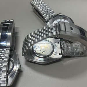 Reloj <span class=keywords><strong>Seiko</strong></span> <span class=keywords><strong>5</strong></span> Sports Automático GMT para Hombre, Caja de Acero Inoxidable, Cristal Hardlex Azul, Resistente al Agua, Analógico, para Negocios - Product Image 5