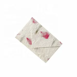 Beautiful Custom Logo And Pattern 16.5*11.5 cm Handmade Grass Flower Petal Paper Envelops For Gifts