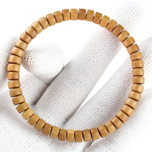 Bracelet en bois de santal Babi, perles de 4x7mm, boucle unique, bijoux unisexes pour couple, à porter au quotidien - Product Image 4