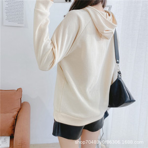 <span class=keywords><strong>Sweat</strong></span>-shirt d'allaitement en coton avec capuche à fermeture PULLOVER qui s'ouvre des deux côtés pour un allaitement facile - Product Image 4