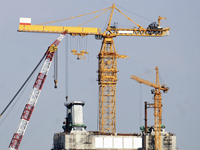 La Chine de haute qualité 240ton grande grue à tour à dessus plat D5200-240 avec haute performance