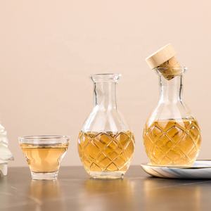 <span class=keywords><strong>Carafe</strong></span> à jus de vin <span class=keywords><strong>en</strong></span> <span class=keywords><strong>verre</strong></span> transparent vintage de 4oz 120ml au design matelassé <span class=keywords><strong>avec</strong></span> <span class=keywords><strong>bouchon</strong></span> <span class=keywords><strong>en</strong></span> <span class=keywords><strong>liège</strong></span> Mini bouteille de vin - Product Image 6