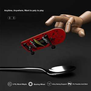 <span class=keywords><strong>Mini</strong></span> Skateboard à Doigts Professionnel Personnalisé avec Trucks <span class=keywords><strong>en</strong></span> Alliage et Roulements à Billes, <span class=keywords><strong>en</strong></span> Bois d'Érable 5 Plis de 30mm – <span class=keywords><strong>Jouet</strong></span> Nouveauté - Product Image 2