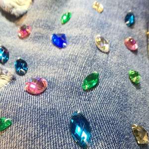 Somer Cross Europe Annuchwiin Doustri Diamond Encrust De Bizhai-West Desli Ming Andri Pedro Destrit Krope Depants Ande Panz - Product Image 4