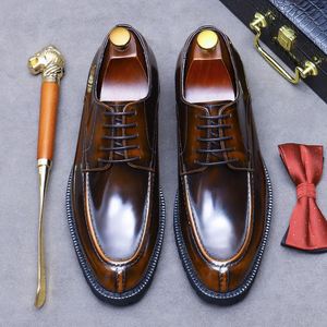 Chaussures habillées pointues en cuir brillant de luxe pour hommes, style à lacets, marron, neuves, imperméables - Idéales pour les mariages - Product Image 4