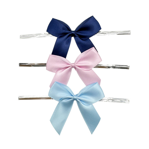 E-Magic lazo de seda de alta calidad lazo de satén rosa de 5/8 pulgadas con lazo torcido plateado <span class=keywords><strong>para</strong></span> <span class=keywords><strong>regalos</strong></span> de navidad - Product Image 1