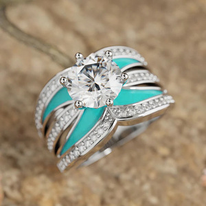 Anello a sei punte dai toni caldi per donna, elegante gioiello da dito alla moda - Product Image 5