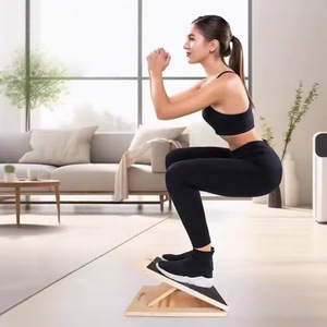 Planche inclinée en bois pliable pour étirements des mollets, équipement de fitness à domicile, noir - Product Image 1
