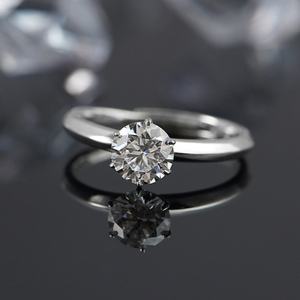 แหวนเพชรโมอิสซาไนต์สั่งทำพิเศษสำหรับผู้หญิง ผู้ชาย คู่รัก เกย์ เลสเบี้ยน - สำหรับงานหมั้น งานแต่งงาน เครื่องประดับงานเลี้ยง - Product Image 1