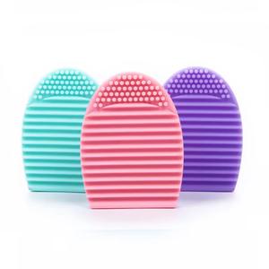 Vente flash : Nettoyage en profondeur portable pour toutes les tailles de pinceaux de maquillage, tapis de nettoyage pour pinceaux de maquillage, éponge de nettoyage pour pinceaux de maquillage en silicone - Product Image 2