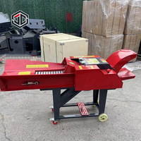 Machine à hacher la paille pour les petites exploitations agricoles, pour le traitement de l'herbe, du foin et de la paille, avec une structure compacte et une utilisation facile