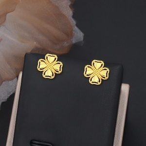 Boucles d'oreilles clous tendance JXX Fashion plaquées or 24 carats en laiton pour femme, idéales comme cadeau - Product Image 2