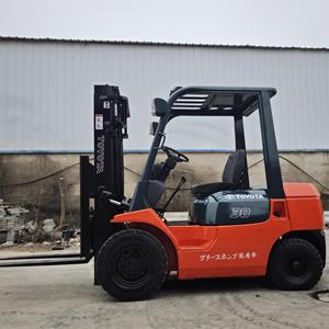 Подержанный вилочный погрузчик <span class=keywords><strong>Toyota</strong></span> FD30T, мини, в хорошем состоянии, 3 тонны, малогабаритный, оригинальный японский, б/у, для дешевой продажи в Китае - Product Image 5