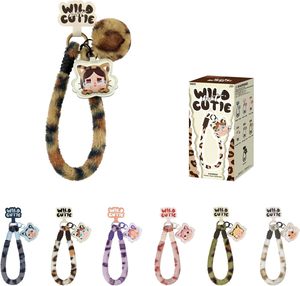 POP MART CRYBABY Wild but Cutie Series - Caja Sorpresa de Accesorios para Teléfono - Product Image 1
