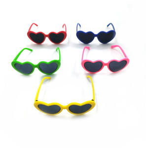 Vente d'usine de lunettes de soleil <span class=keywords><strong>pour</strong></span> animaux de compagnie, vêtements et accessoires <span class=keywords><strong>pour</strong></span> chats et chiens, petites lunettes de soleil <span class=keywords><strong>pour</strong></span> animaux de compagnie Teddy Bichon <span class=keywords><strong>Chihuahua</strong></span> en forme de cœur - Product Image 3