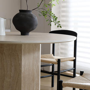 Mesa de comedor redonda con acabado de grano de madera, estructura estable para casas pequeñas - Product Image 2