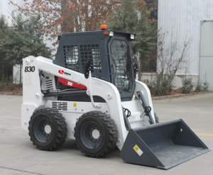 Chargeuse sur chenilles Skid Steer WT730 Mini chargeuse compacte à roues pour machines de construction - Product Image 5