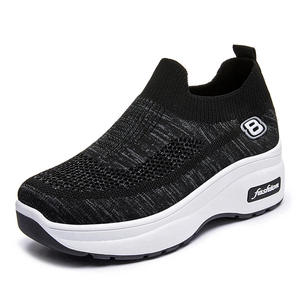 Zapatos Deportivos para <span class=keywords><strong>Mujer</strong></span> al por Mayor, Tallas 38-42, Personalizados, Parte Superior <span class=keywords><strong>de</strong></span> Tejido <span class=keywords><strong>de</strong></span> Punto, Sin Cordones, Transpirables, para Caminar - Product Image 3