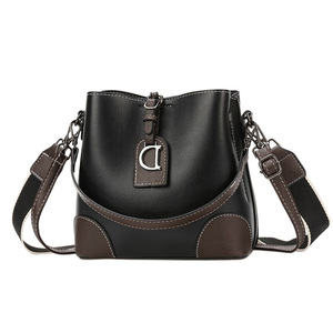 Nouveau sac à main à bandoulière pour femmes de style coréen de l'usine de mode argentée avec fermeture à glissière à sangle unique pour le commerce extérieur - Product Image 2