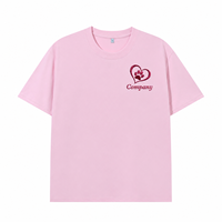 T-shirt personnalisé brodé avec empreinte de patte en forme de cœur, design minimaliste et texte personnalisé pour cadeau d'amoureux des animaux