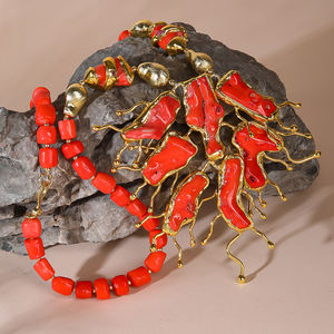 Collar de Cuentas de <span class=keywords><strong>Coral</strong></span> Rojo de Alta Calidad con Colgante Irregular, Chapado en Oro de 18K, Estilo Bohemia, Joyería para Fiesta, Regalo - Product Image 2