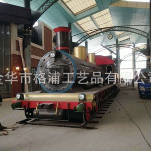 Sculpture extérieure personnalisée grand format 1:1 de locomotive à vapeur en métal avec wagon vert pour usage commercial - Product Image 3