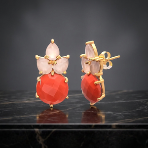 Boucles d'oreilles pendantes en laiton plaqué or, faites à la main, avec pierres précieuses, pour les occasions de fête - Product Image 2