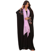 Abaya de Soirée Moderne Élégante et Pudique, Style Musulman avec Broderie Florale Noire et Rose Faite Main, Origine Dubaï - Accessoire Inclus