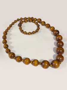 Colliers en bois faits à la main, confectionnés à partir de perles de bois naturel lisses, conçus pour un usage décontracté, ethnique et quotidien - Product Image 5