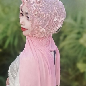 Voile islamique haut de gamme 2026 à pampilles perlées - Châle foulard en mousseline de soie à dentelle florale artisanale - Product Image 2