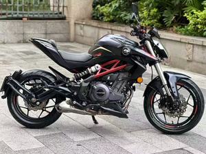 QJMOTOR Chaser 350 Vente en gros Moto sportive de rue <span class=keywords><strong>350cc</strong></span> bicylindre EFI 4 temps refroidie par liquide avec écran TFT - Product Image 2