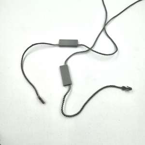 ป้ายแขวนรองเท้าแบบมีตราประทับพลาสติกทรงกลมสามารถล็อคโลโก้แบรนด์นูน3D ได้เครื่องมือฮาร์ดแวร์ - Product Image 1