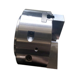 แท่นจับชิ้นงานไฮดรอลิกแบบสามขากรรไกรและแบบสองขากรรไกร ขนาดใหญ่พิเศษ รุ่นไต้หวัน สแตนเลสทั้งตัว ขนาด 6810 นิ้ว พร้อมระบบไฮดรอลิกและระยะเคลื่อนที่มาก - Product Image 3