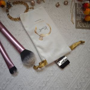 Manufacturer Wholesale Logo <b>Custom</b> Soft Velvet Cotton Packaging Bags for Necklace <b>Lipstick</b> Velvet Drawstring Gift Jewelry Bag - Product Image 4
