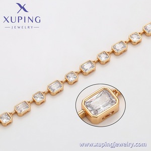 X000850676 XUPING Schmuck 18K Goldfarben Plattiert Voll Quadratische Synthetische Zirkonia Mode Damen Halskette - Product Image 4