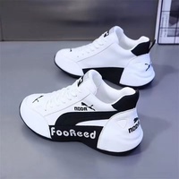 Sepatu Kasual Pria Sneakers Bernapas Model Tali Kulit Sintetis Gaya Musim Dingin Sepatu Chunky Gaya Pasangan