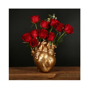 Factory Wholesale Price Red White Gold Creative Ceramic Anatomical Heart Shaped Flower Vase