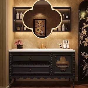 Meuble de salle de bain en bois massif de style français, design floral sculpté, finition laquée, miroir anti-buée, luxe léger - Product Image 1