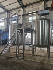 Sistema de Preparación, Tanque de Mezcla de Líquidos, Mezclador Industrial de Acero Inoxidable 316L con Control PLC - Product Image 4
