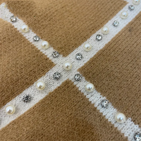 Private Labels. Damen-Strickjacke mit Rundhalsausschnitt, Perlenbesatz, Gittermuster, Knöpfen, Gerippten Bündchen und Saum, Reguläre Passform, Lässiger Strick-Cardigan