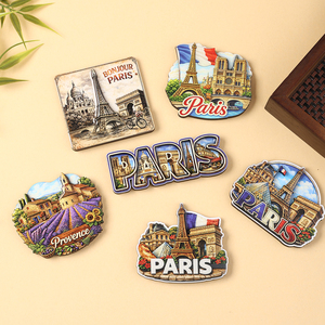 Aimant de réfrigérateur en bois 3D époxy personnalisé avec logo, en gros – Souvenir de voyage irrégulier de Paris, Provence et Bordeaux - Product Image 3