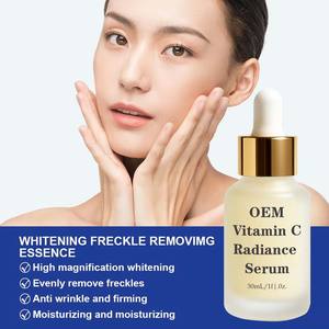 Sérum raffermissant à la vitamine C et à l'acide hyaluronique - Formule végétalienne et biologique pour lutter contre le vieillissement et réduire les rides - Product Image 3