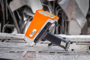 Vanta Handheld X-ray Fluorescence (<b>XRF</b>) <b>Analyzer</b> - Product Image 3