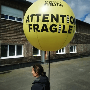 0.6m 0.8m定制标志充气背包球白色聚氯乙烯发光二极管广告公司促销RGB充气步行气球 - Product Image 5