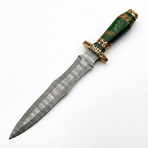 Couteau en acier de Damas, lame à pointe tombante, manche vert, accents dorés, couteau de chasse - Product Image 1