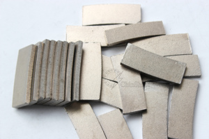 Pointes diamantées personnalisées de 350 mm pour la découpe de pierre, segments diamantés 40x3.2x15mm pour la découpe de granit - Product Image 5