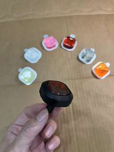 <span class=keywords><strong>Mango</strong></span> Flavor Aceite esencial Difusor de aire Perfume de coche Clip de ventilación de plástico con fragancia de limón Dura hasta 30 días - Product Image 2