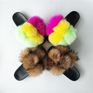 Sandales personnalisées pour femmes, extra moelleuses, en PVC, avec pompon, sandales 2020, pantoufles en vraie fourrure de renard, tongs en fourrure de raton laveur, fournisseur - Product Image 3